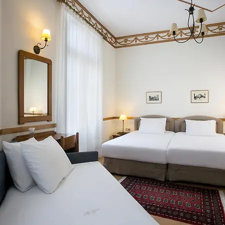 Hotel Tourist