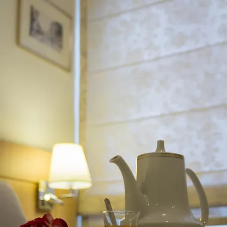 Tourist Hotel